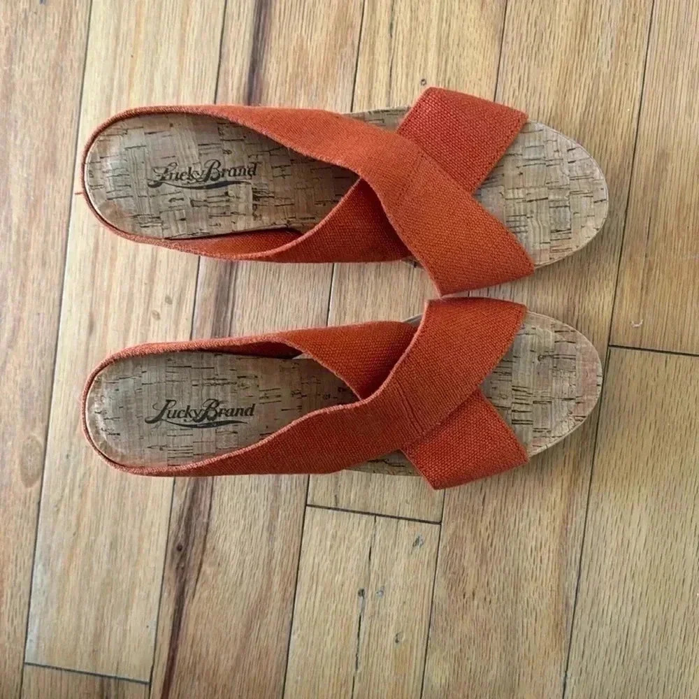 Lucky Brand women’s Miller 2 cork and Canvas wedge size 7.5